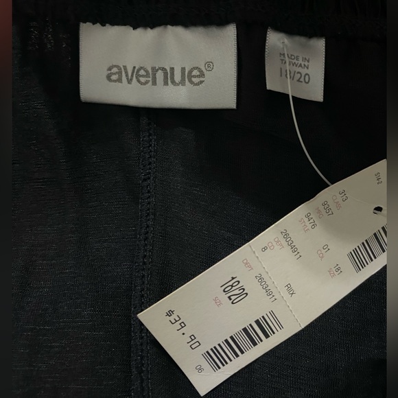 NWT Avenue Pleated Midi Skirt, size 18/20 - Picture 4 of 7